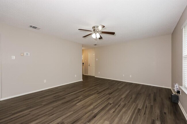 1118 Single Tree Dr in Forney, TX - Building Photo - Building Photo