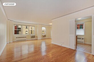 3 Sheridan Square in New York, NY - Building Photo - Building Photo