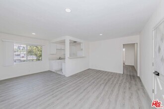 711 S Sierra Vista Ave in Alhambra, CA - Building Photo - Building Photo