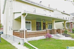 543 Chestnut St in Emmaus, PA - Building Photo