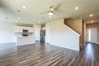 212 Coda Xing in Georgetown, TX - Building Photo - Building Photo