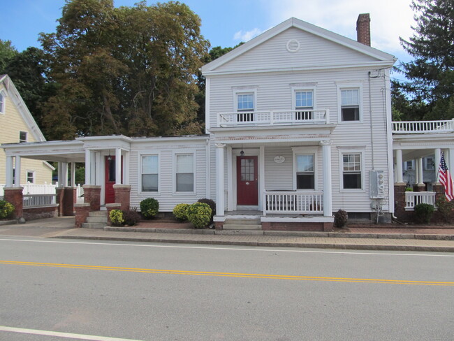 188 Thames St in Groton, CT - Foto de edificio - Building Photo