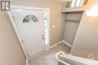 170 Salter Crescent in Ottawa, ON - Building Photo - Building Photo