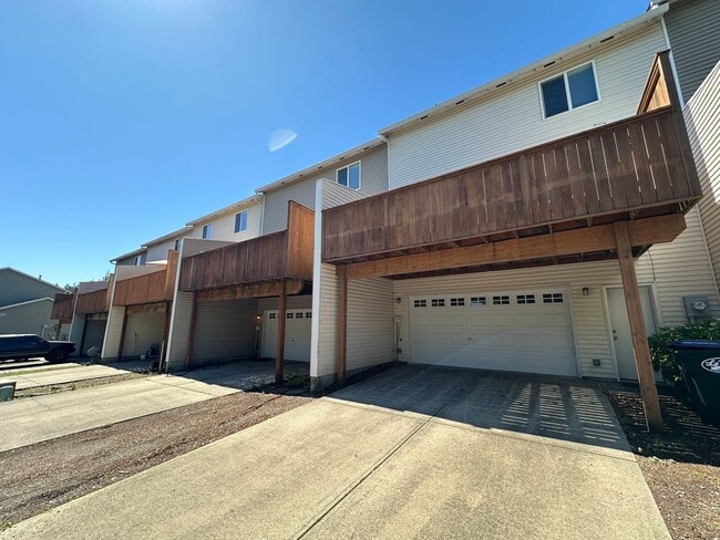 3324 Mia St NE in Lacey, WA - Building Photo - Building Photo
