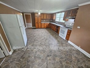 3050 Swepsonville-Saxapahaw Rd in Graham, NC - Foto de edificio - Building Photo
