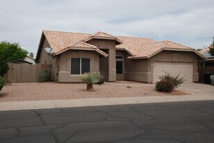 514 W Laredo Ave in Gilbert, AZ - Building Photo