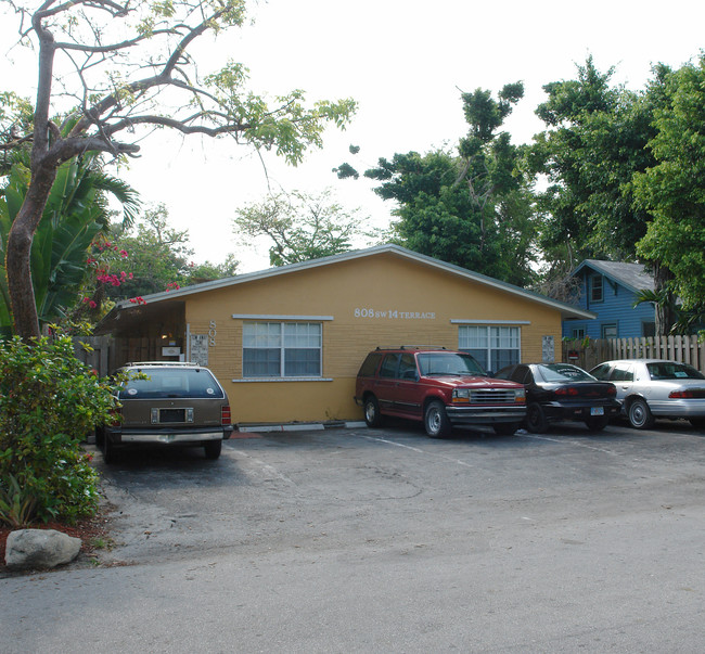 Davie 4plex