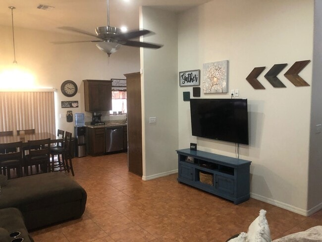 278 N Marshall Loop Rd in Somerton, AZ - Building Photo - Building Photo