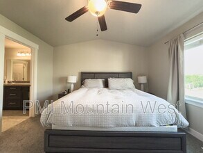 12702 Stone Heights Dr in Riverton, UT - Building Photo - Building Photo