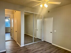 10766 Sabre Hill Dr in San Diego, CA - Building Photo - Building Photo