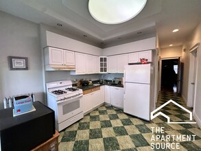 5046 N Clark St in Chicago, IL - Building Photo - Building Photo