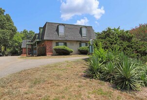 Northeast Hills in Nacogdoches, TX - Building Photo