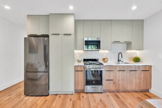 653 N Wilton Pl in Los Angeles, CA - Building Photo - Building Photo