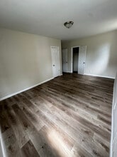 25 Van Velsor Pl in Newark, NJ - Building Photo - Building Photo