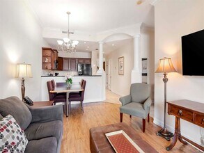 13941 Clubhouse Dr in Tampa, FL - Building Photo - Building Photo