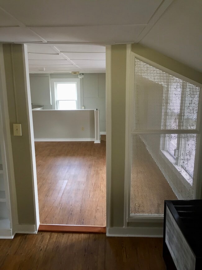 409 N George St, Unit #6