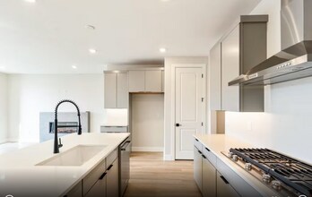 2345 N Paradise Flat Ln in Heber City, UT - Foto de edificio - Building Photo