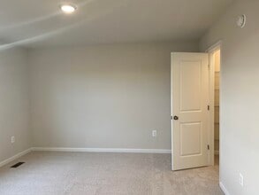 424 Willowshire Ct in Waynesboro, VA - Building Photo - Building Photo