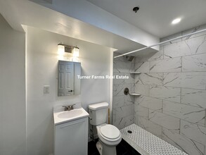 28 Queensberry St, Unit B in Boston, MA - Building Photo - Building Photo