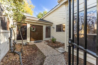 6030 Gallant Forest Dr in Houston, TX - Building Photo - Building Photo