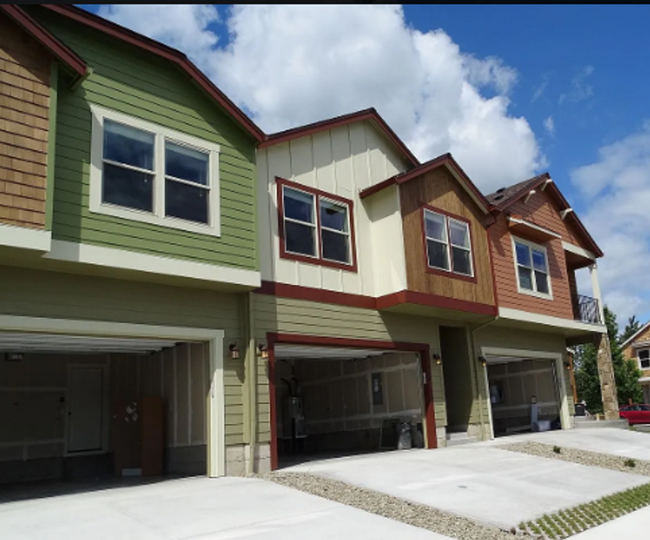 property at 150 N 42nd Pl