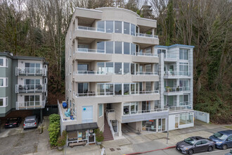 1619 Harbor Ave SW in Seattle, WA - Building Photo - Building Photo