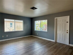 1073 San Remo Ave in Naples, FL - Building Photo - Building Photo