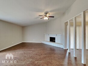 7117 Blackberry Dr in Arlington, TX - Foto de edificio - Building Photo