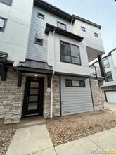 2004 S Holly St in Denver, CO - Building Photo - Building Photo