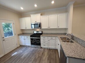 7135 Thornrose Dr in Charlotte, NC - Building Photo - Building Photo