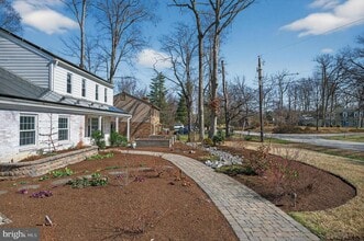 10730 Anita Dr in Lorton, VA - Building Photo - Building Photo