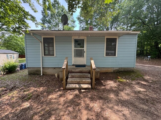 property at 1617 Wedgedale Ave