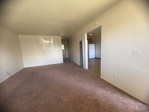 1371-1373 Bancroft Ave in Yuba City, CA - Building Photo - Building Photo