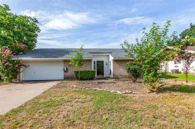 2122 Sunrise Trail in Richardson, TX - Building Photo