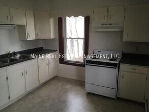 699-701 Main St in Bangor, ME - Foto de edificio - Building Photo