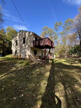 42 Mac Farlane Rd in Wappingers Falls, NY - Building Photo - Building Photo