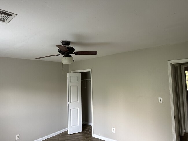 5091 Farm Valley Dr NE in Woodstock, GA - Building Photo - Building Photo