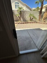 8088 Dinsmore Dr in Las Vegas, NV - Building Photo - Building Photo