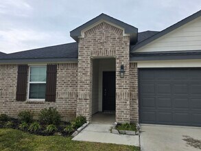 1131 Hughes Crossing Dr in Rosharon, TX - Building Photo - Building Photo