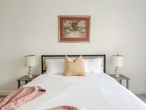 1071 Clayton Ln, Unit SI ID1256859P in Austin, TX - Foto de edificio - Building Photo