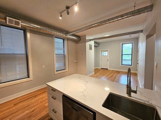 1415 W Erie St in Chicago, IL - Foto de edificio - Building Photo