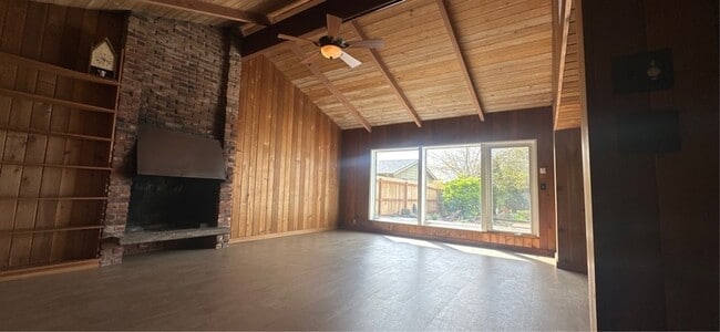 795 E College St in Mt Angel, OR - Building Photo - Building Photo