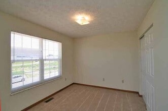 7673 Stonebridge Golf Dr, Unit 7673 Stonebridge Golf Dr in Maryville, IL - Foto de edificio - Building Photo