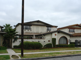 3792-3800 Green Ave Apartments