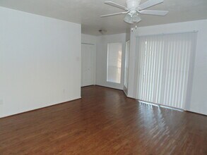 2606 Pecan Knoll St in Bryan, TX - Building Photo - Building Photo