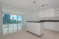 92 SW 3rd St, Unit 3503 in Miami, FL - Building Photo - Building Photo