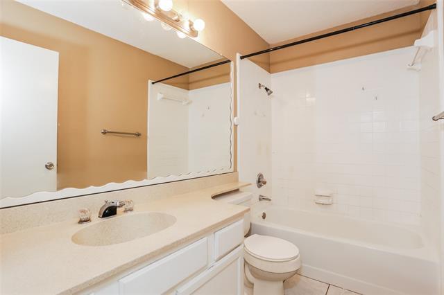 500 Myrtle Dr in Arlington, TX - Building Photo - Building Photo