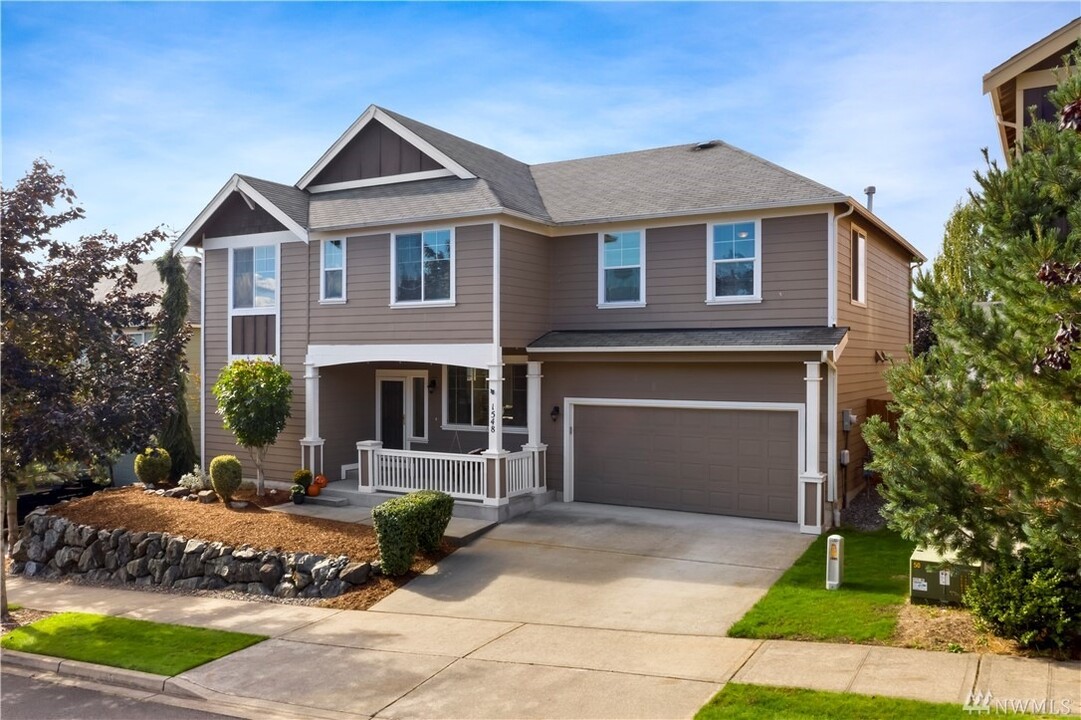 1548 Farina Loop SE in Olympia, WA - Foto de edificio
