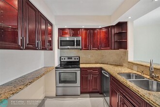 3800 Galt Ocean Dr in Fort Lauderdale, FL - Building Photo - Building Photo