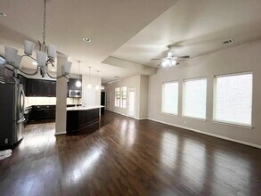 6646 DeLeon St in Irving, TX - Building Photo - Building Photo